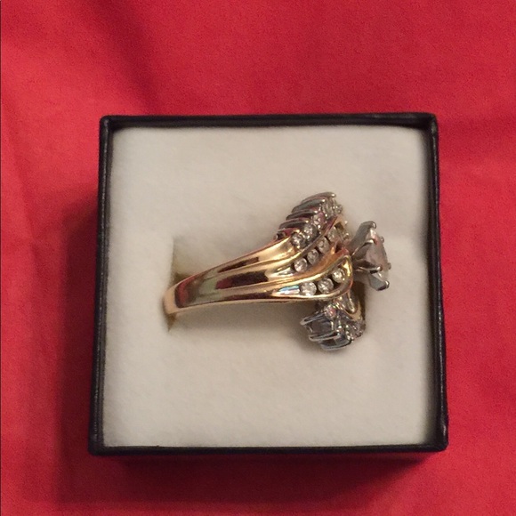 SOlD🔥💎SALE🔥💎 carat Diamond Ring. - Picture 5 of 8